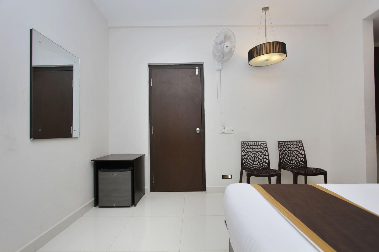 Oyo 7463 Leo Suites Bangalore Ngoại thất bức ảnh